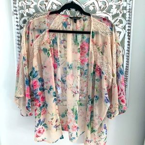 Express Floral Kimono